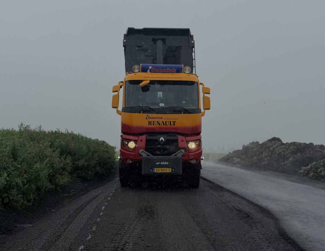 Asfalttransport Renault Dunnink