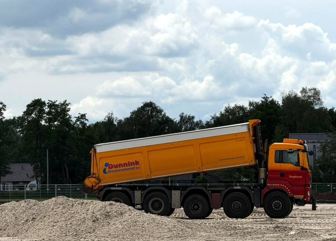 Transport 7000 ton zand VV Staphorst